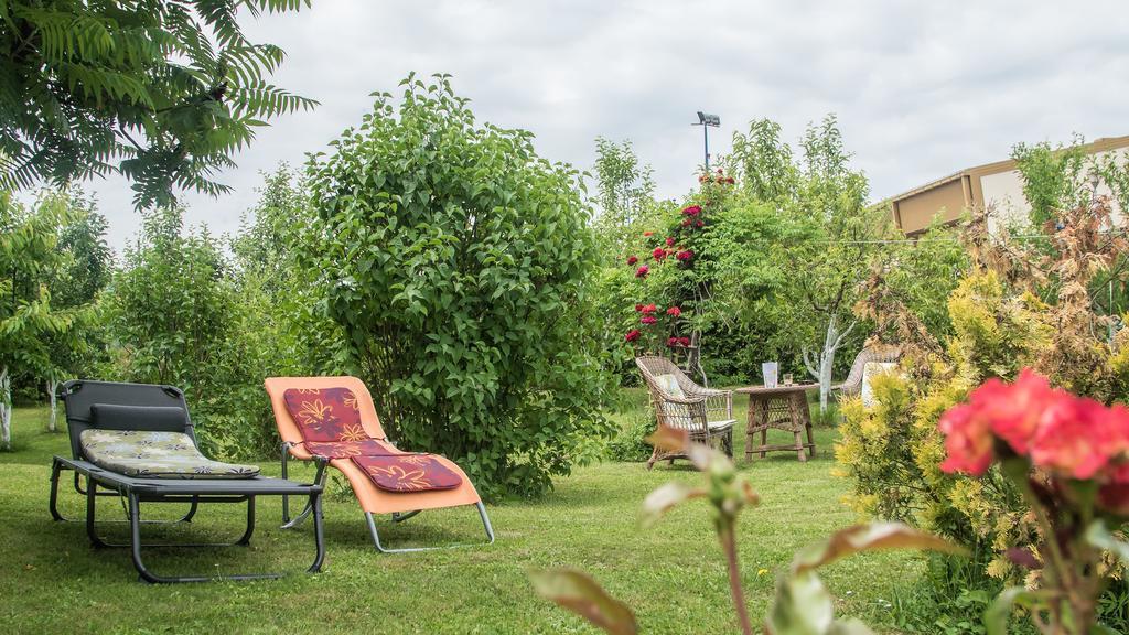 Apartment Tomasevic Слуни Экстерьер фото